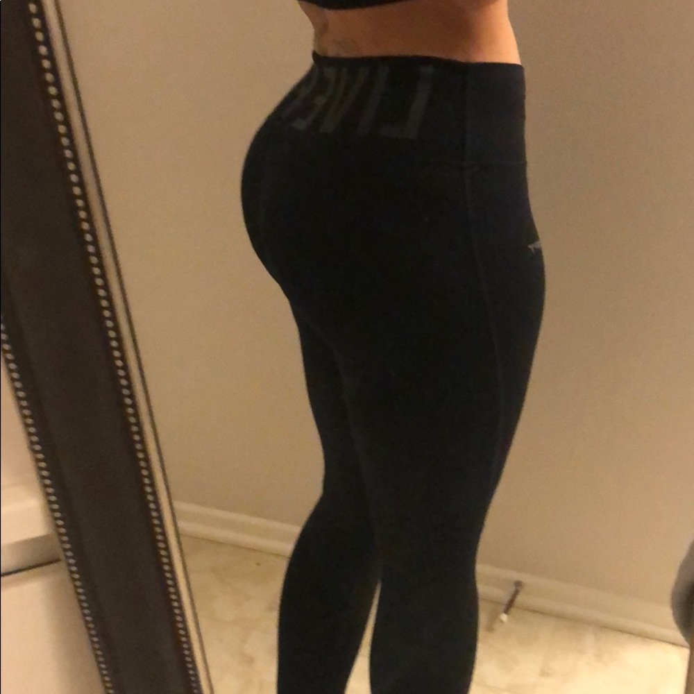 Live fit black leggings